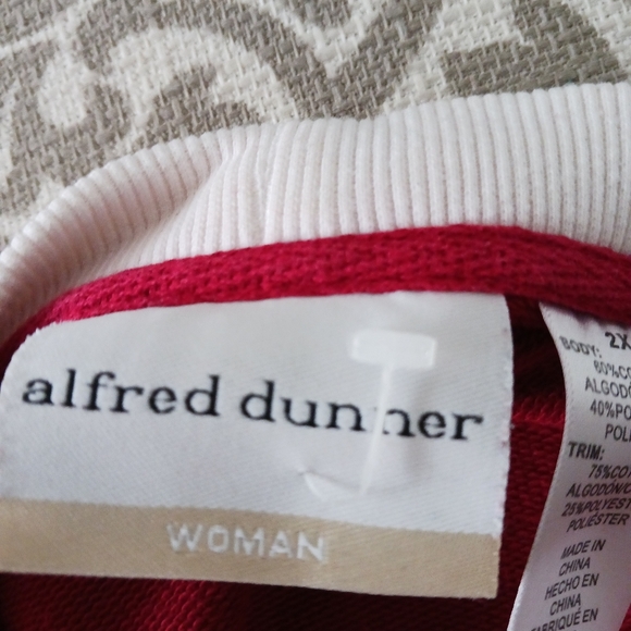 Vintage suede flower sweater - Picture 11 of 12